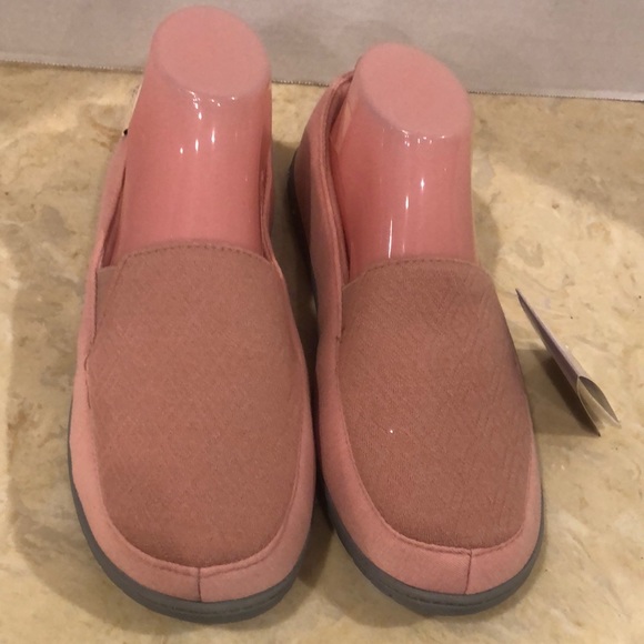 Slippers Indoor/Outdoor Pink/NWT - Picture 1 of 5